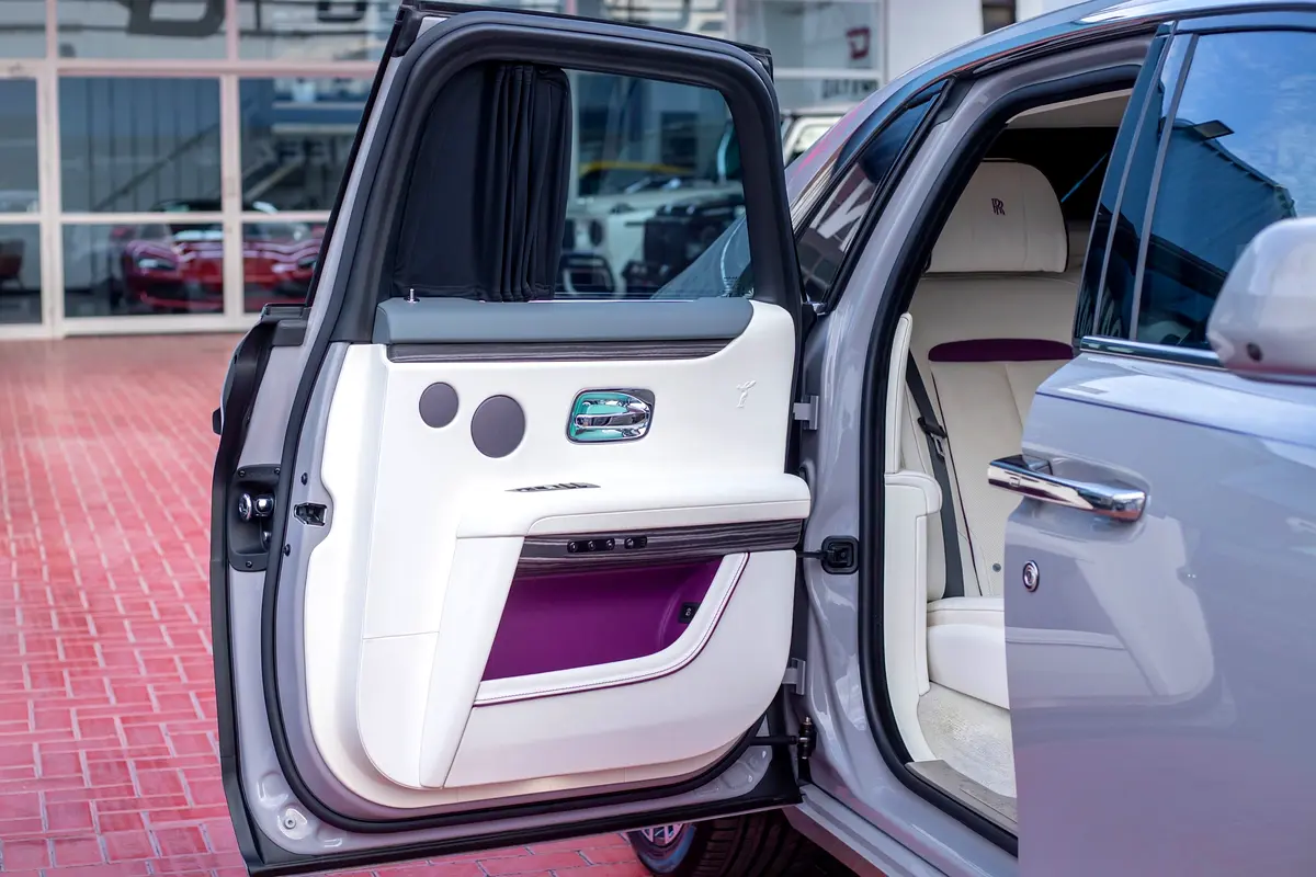 Rolls-Royce · Ghost · Standard