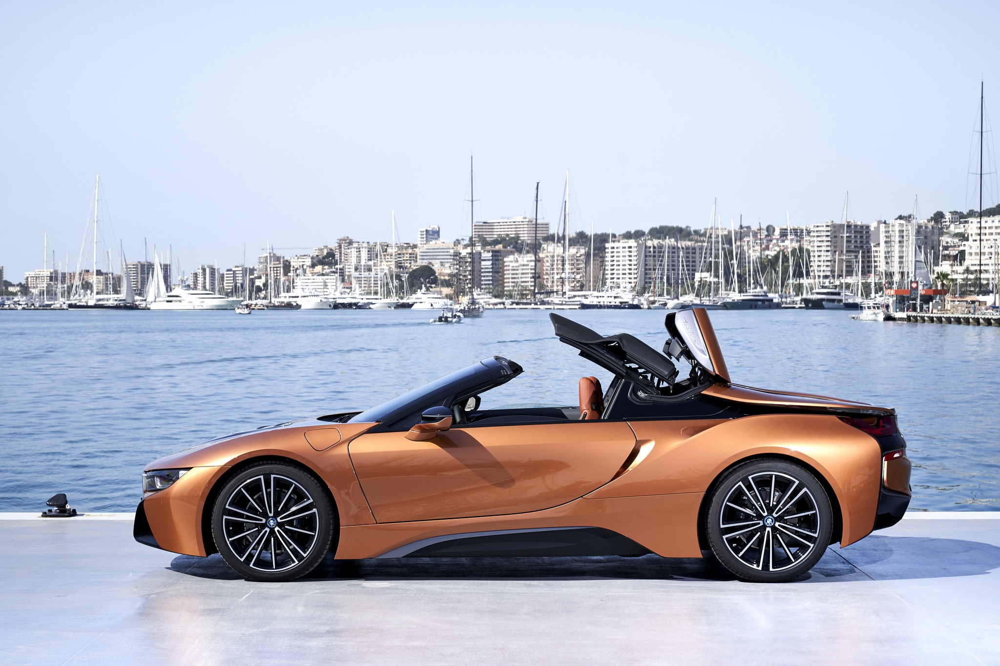 BMW · i8 · Roadster