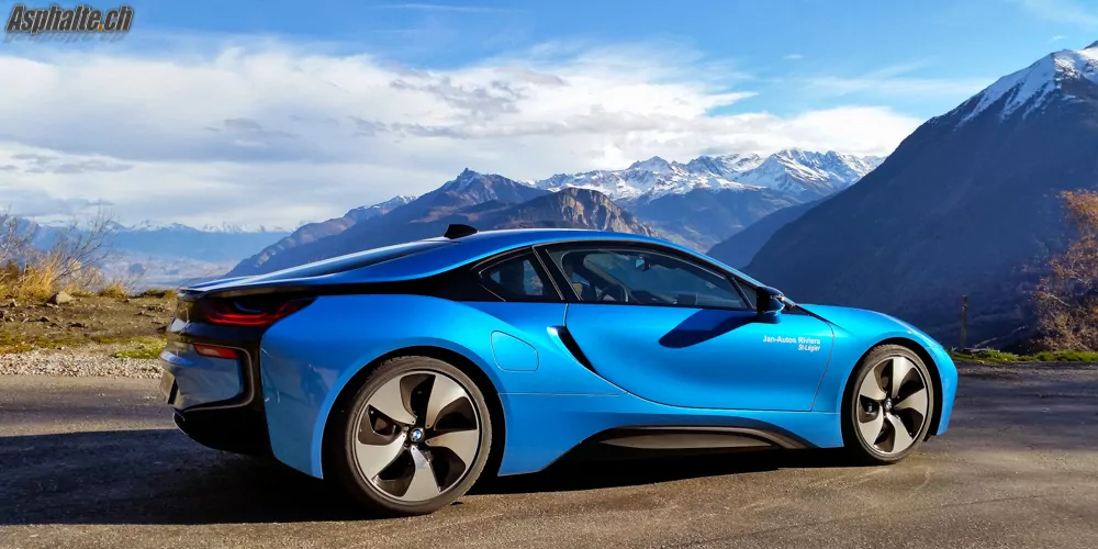 BMW · i8 · Roadster