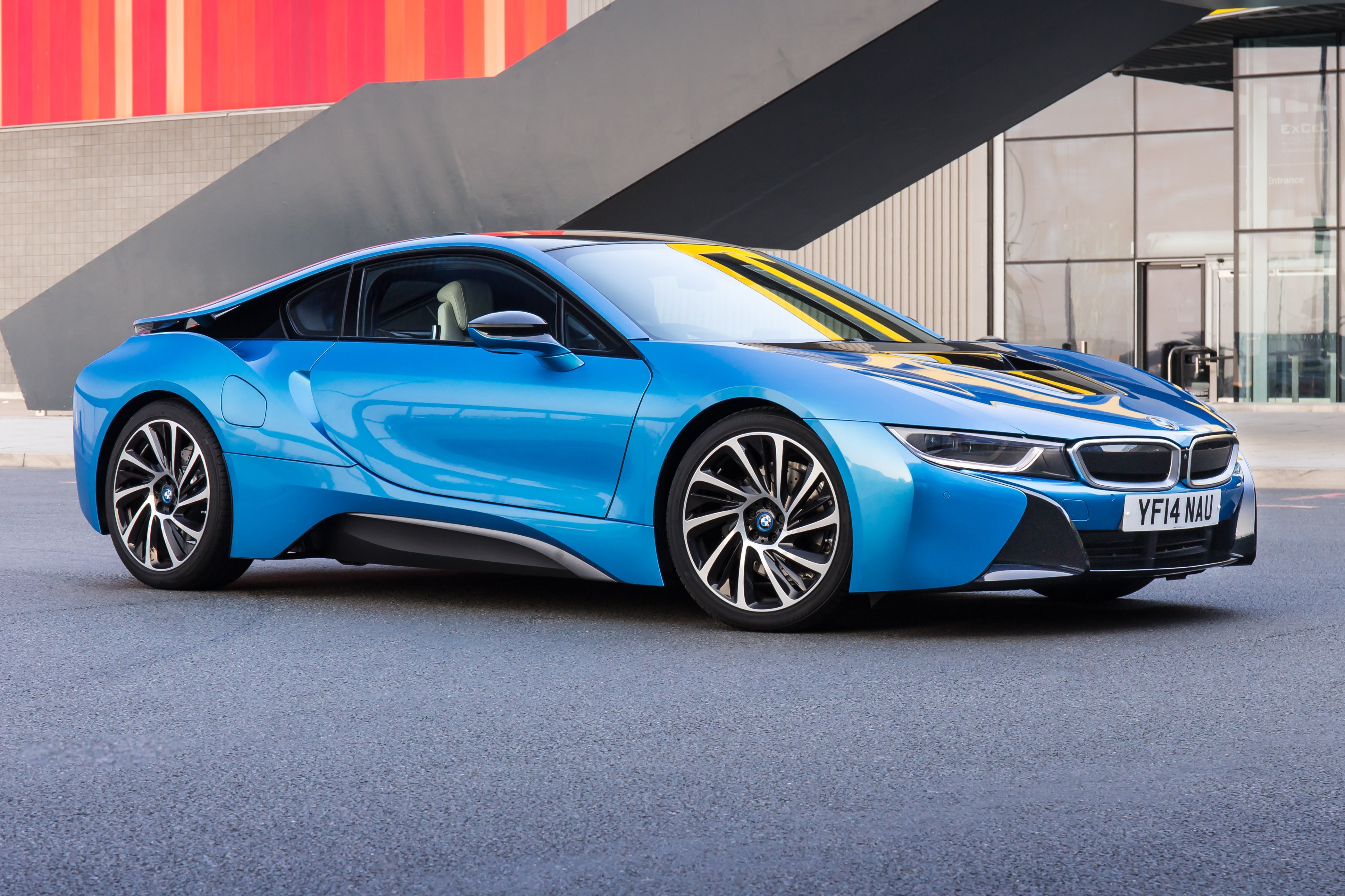 BMW · i8 · Roadster