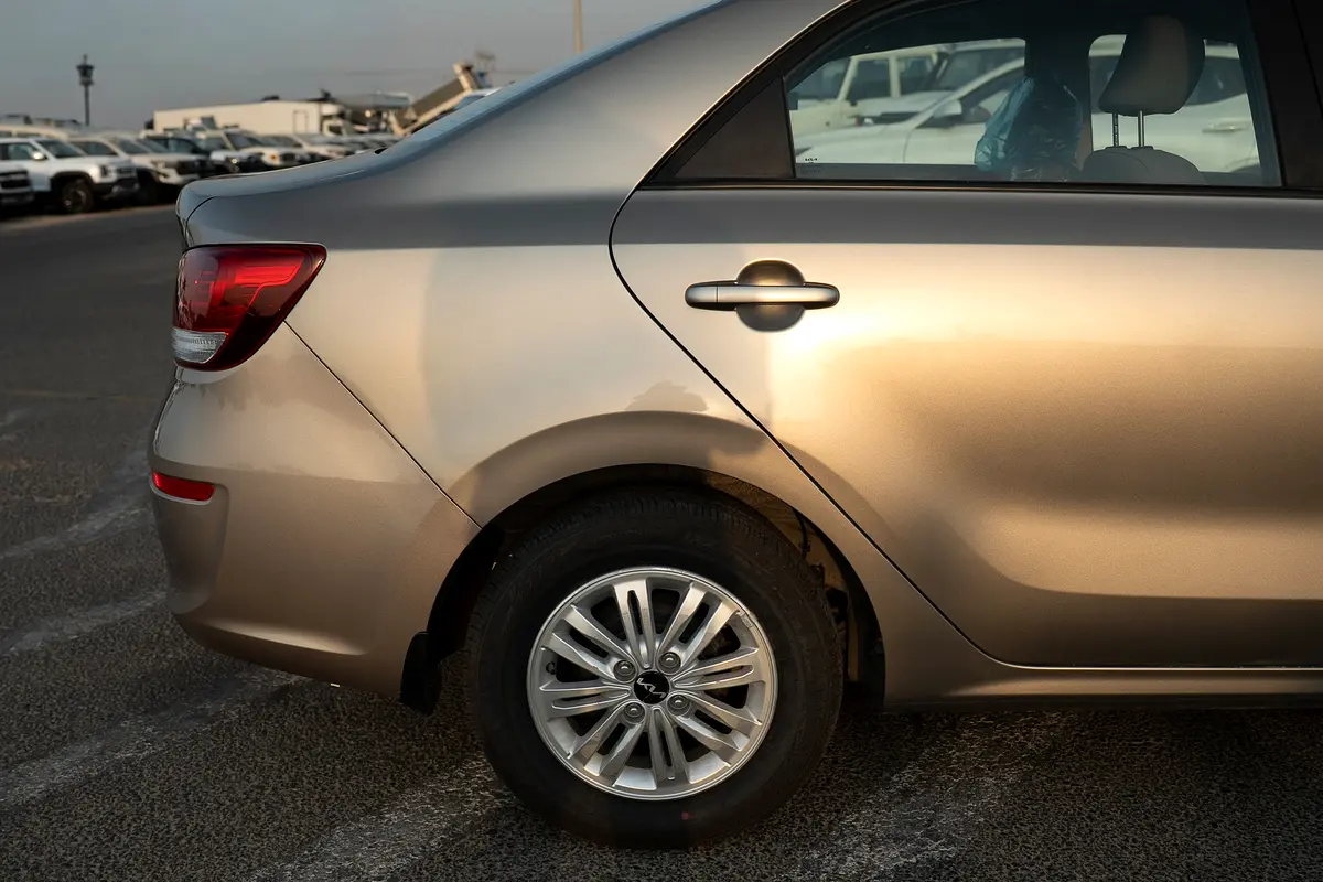 Kia · Pegas · Other
