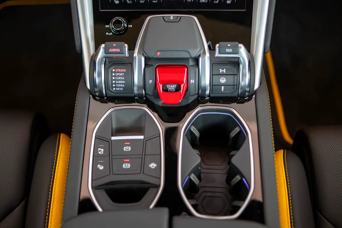 Lamborghini · Urus · S