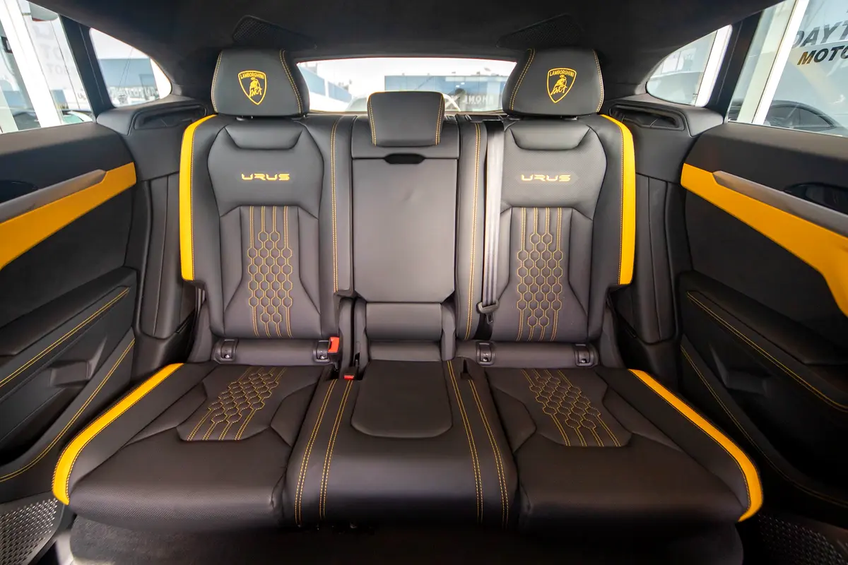 Lamborghini · Urus · S