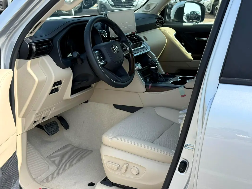 Toyota · Land Cruiser · GXR
