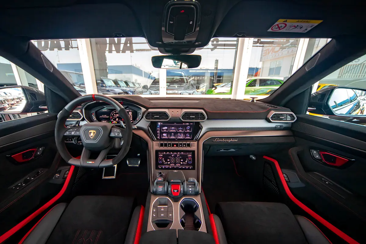 Lamborghini · Urus · Performante