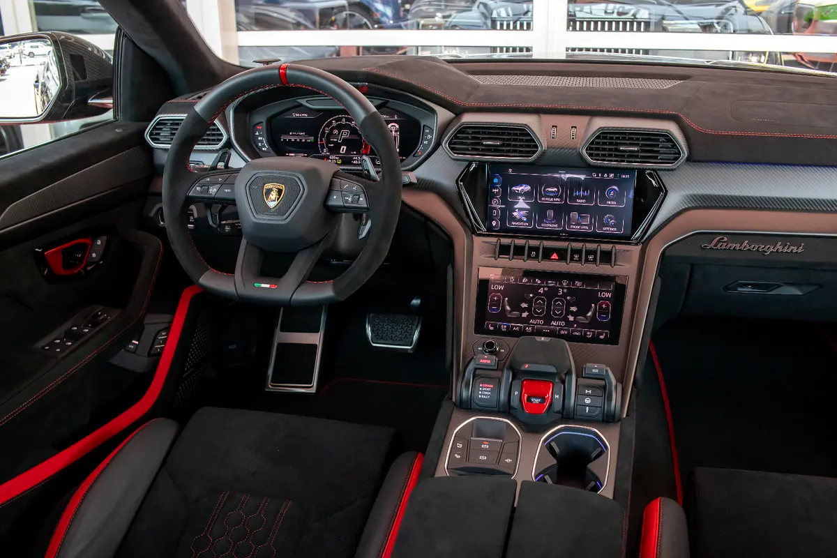 Lamborghini · Urus · Performante