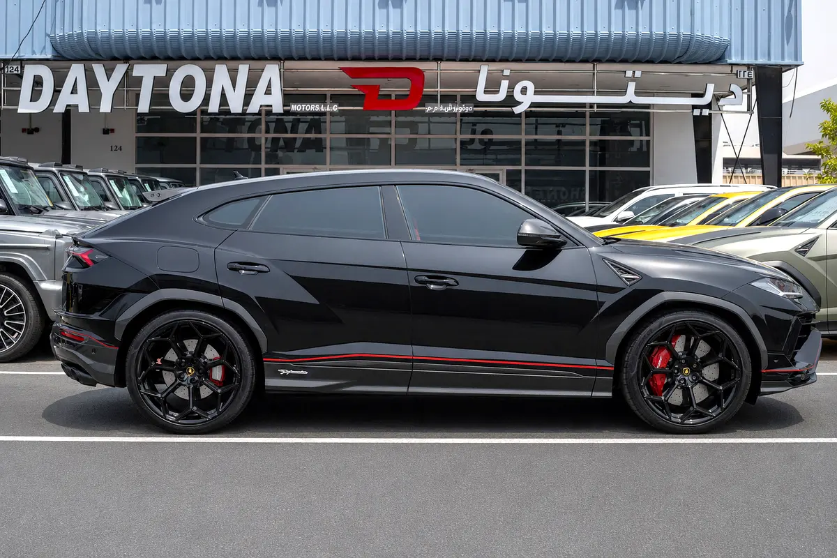 Lamborghini · Urus · Performante