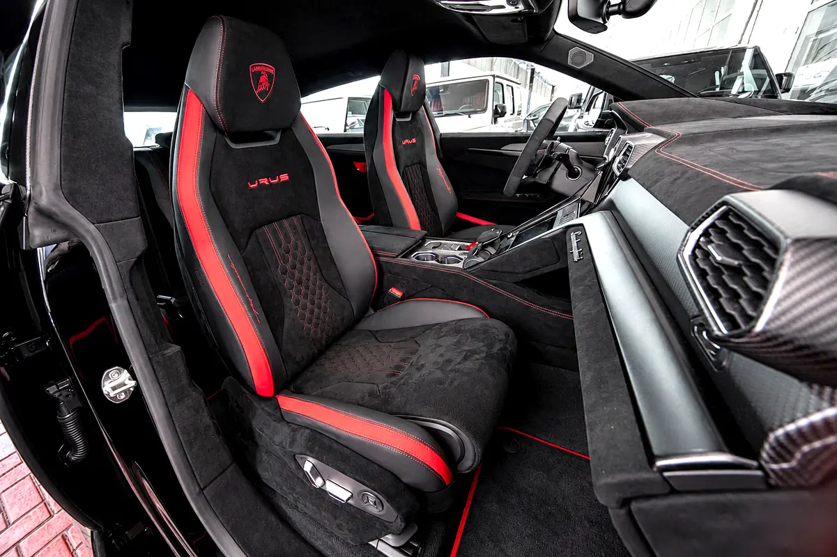 Lamborghini · Urus · Performante