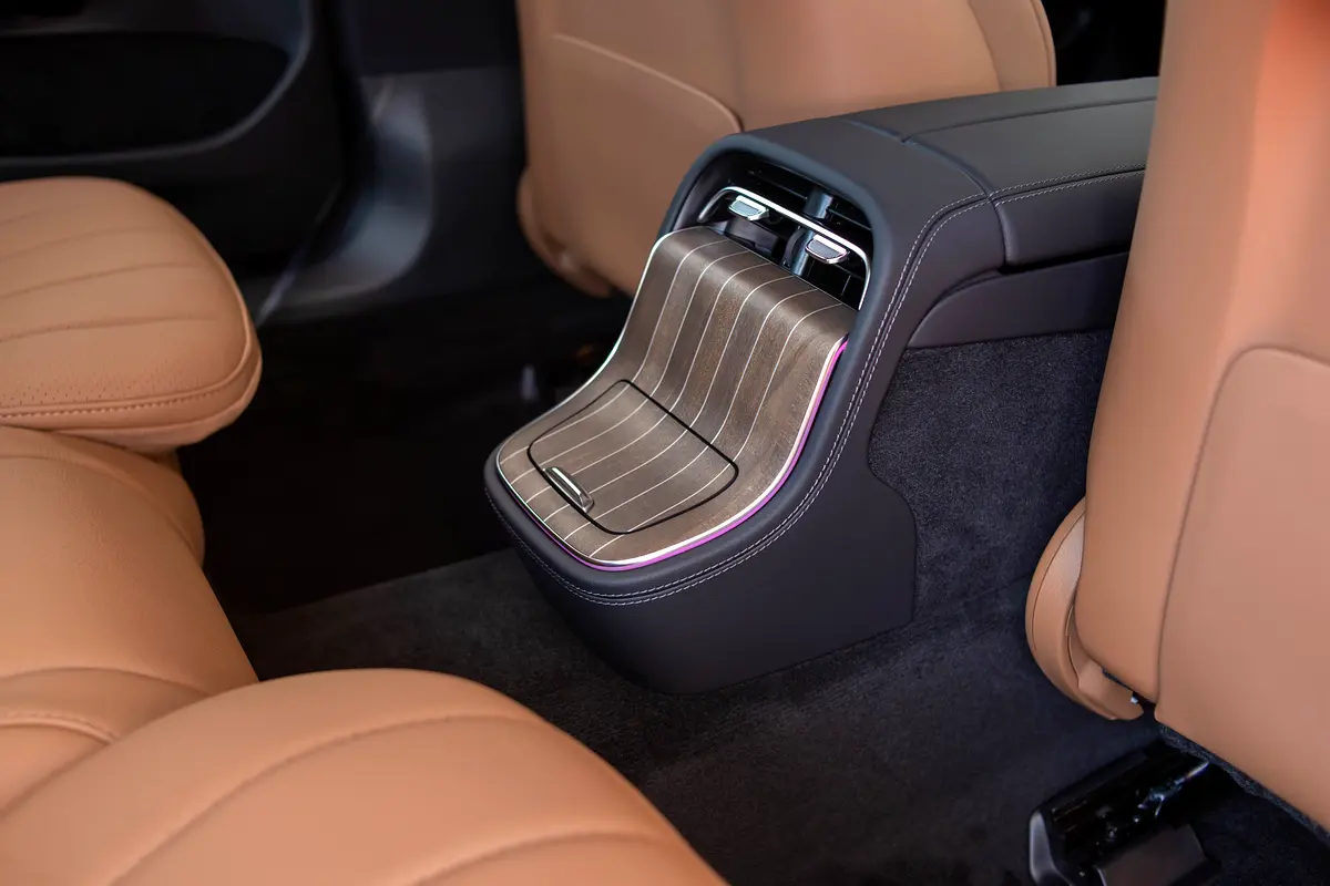 Mercedes-Benz · E-Class · E 300