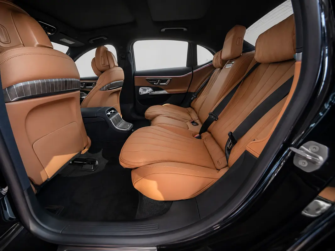 Mercedes-Benz · E-Class · E 300