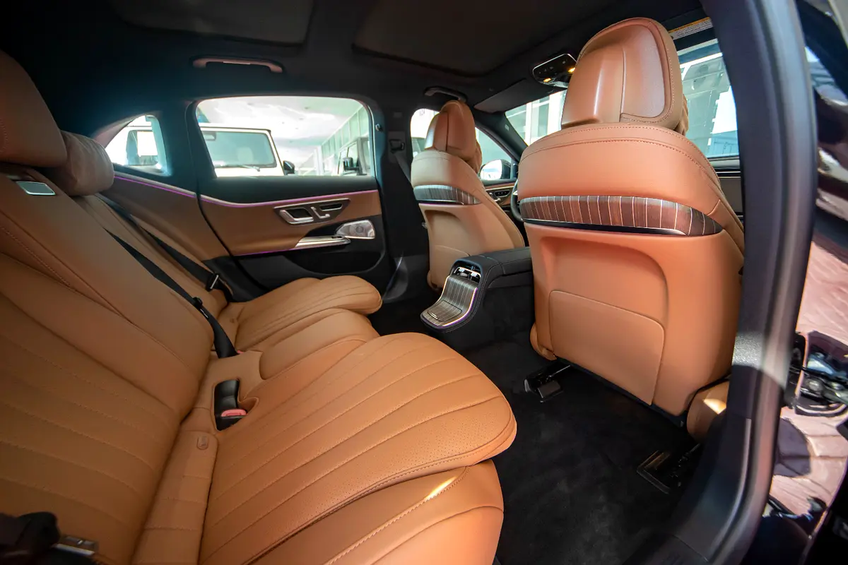 Mercedes-Benz · E-Class · E 300