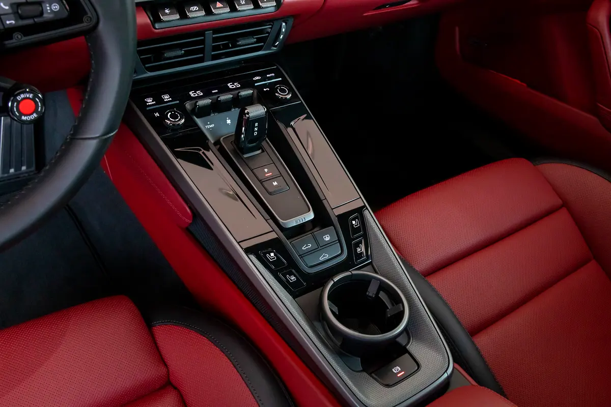 Porsche · 911 · Carrera
