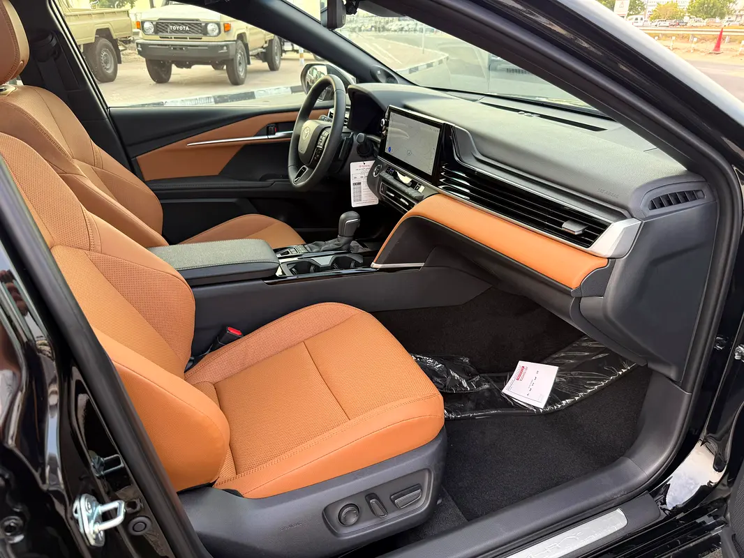 Toyota · Camry · Lumiere