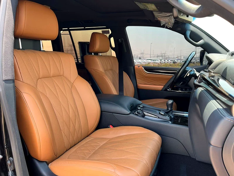 Lexus · LX-Series · LX 570 Black Edition