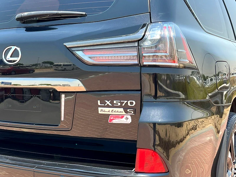 Lexus · LX-Series · LX 570 Black Edition
