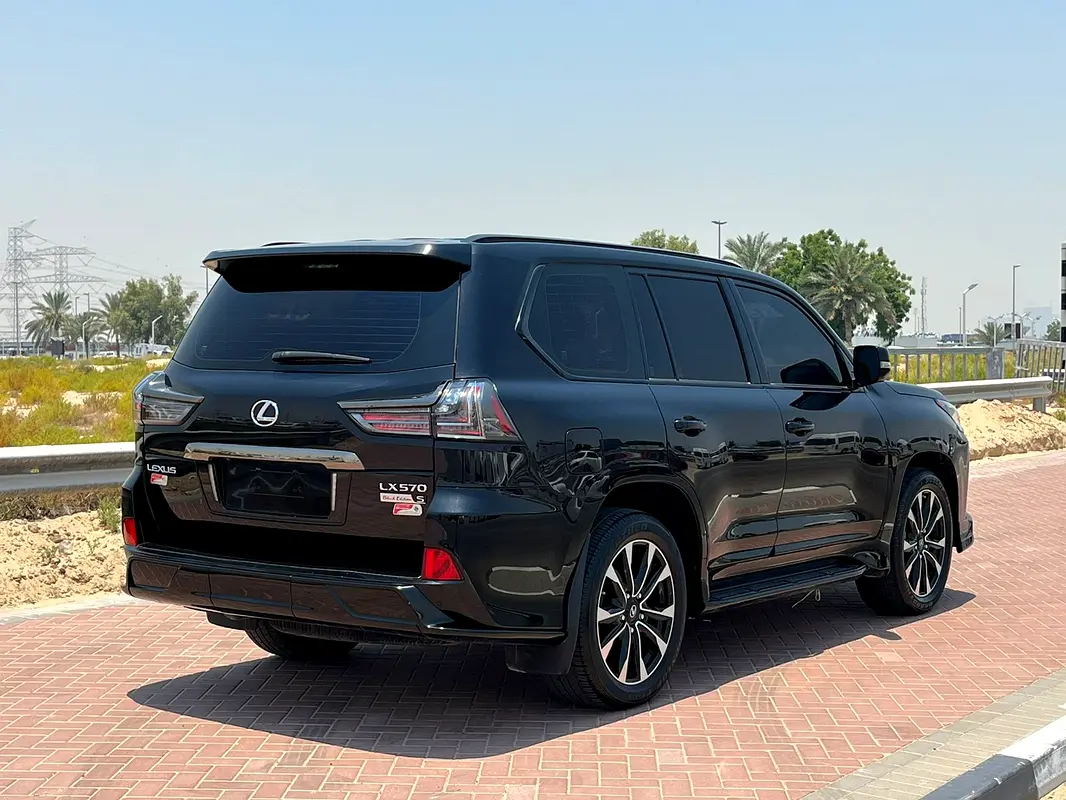 Lexus · LX-Series · LX 570 Black Edition