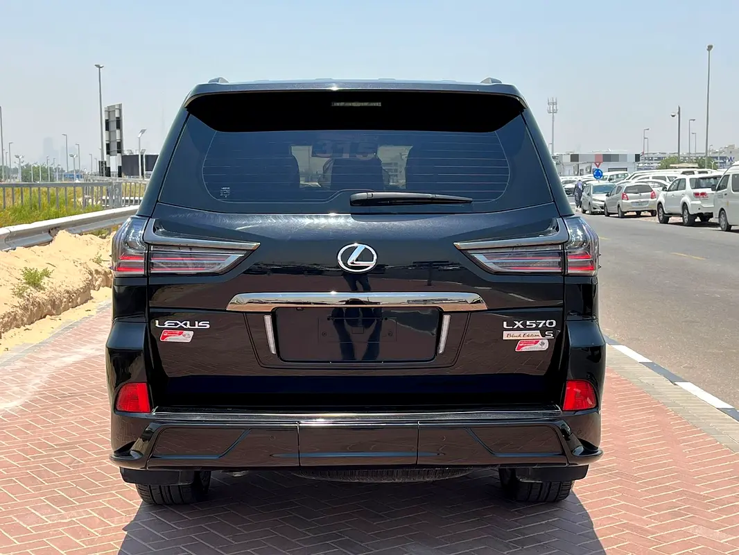 Lexus · LX-Series · LX 570 Black Edition