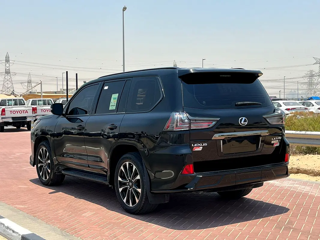 Lexus · LX-Series · LX 570 Black Edition