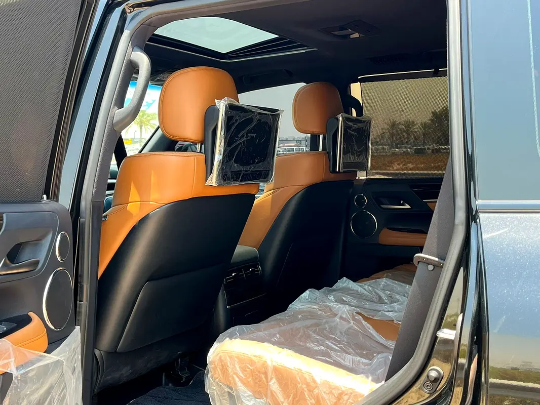 Lexus · LX-Series · LX 570 Black Edition