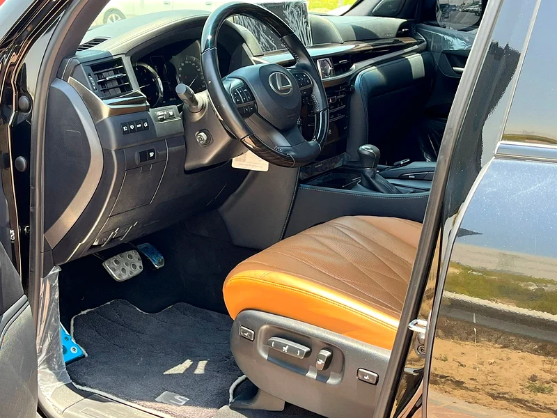 Lexus · LX-Series · LX 570 Black Edition