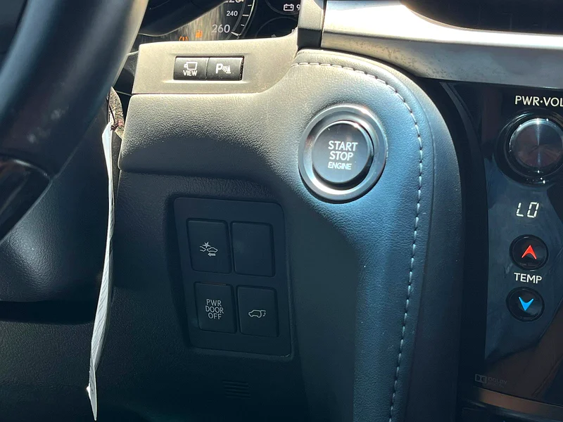 Lexus · LX-Series · LX 570 Black Edition