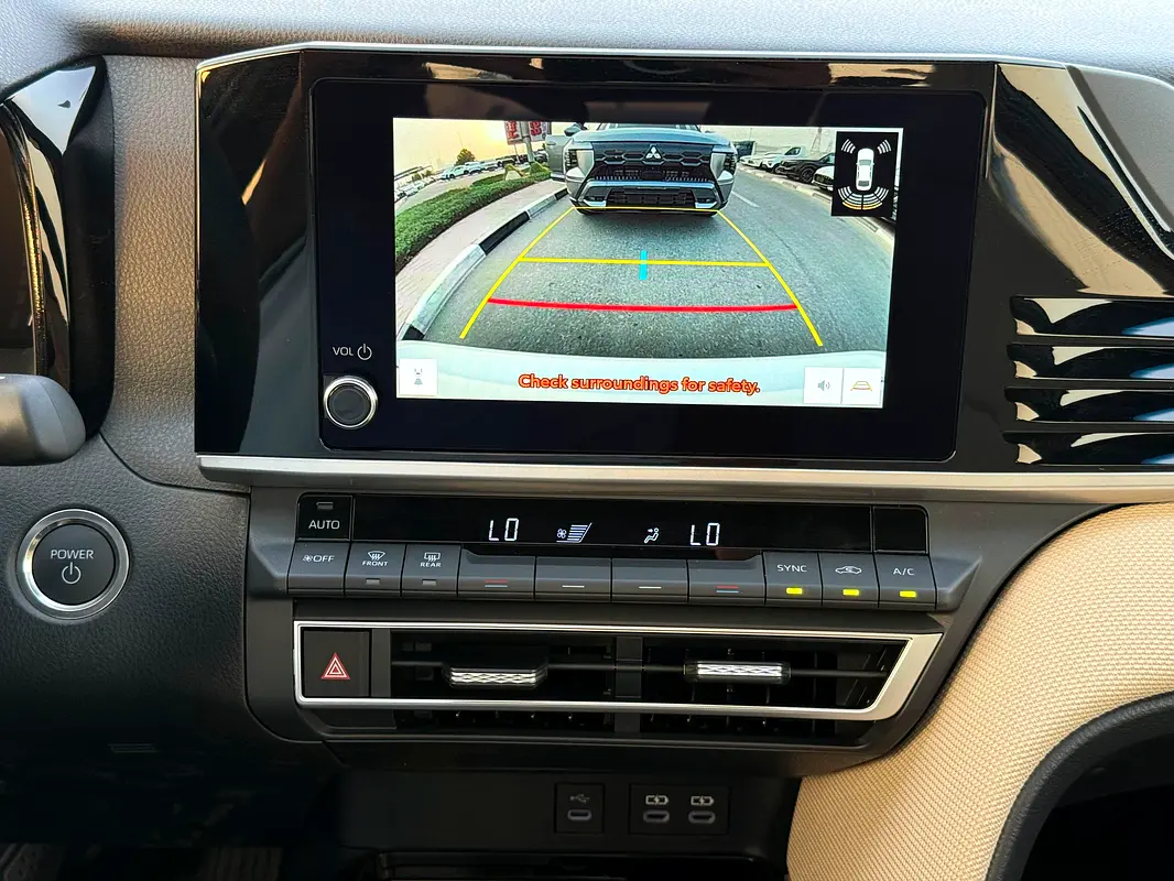 Toyota · Camry · LE