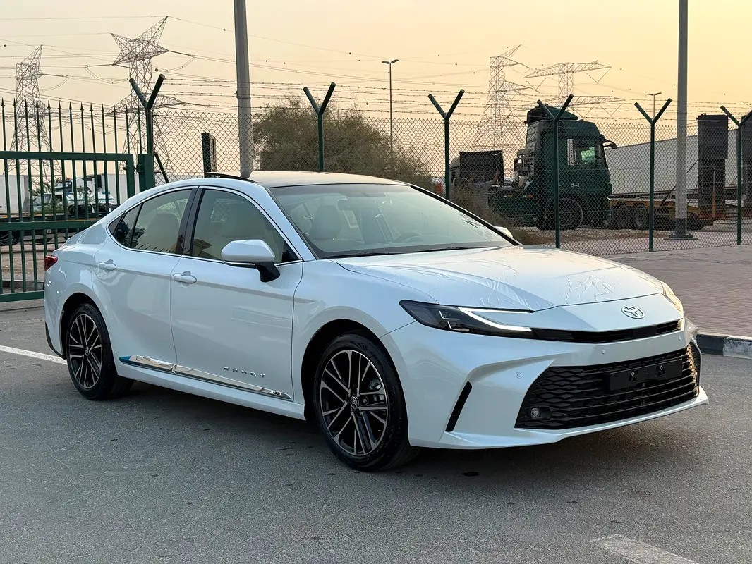 Toyota · Camry · LE
