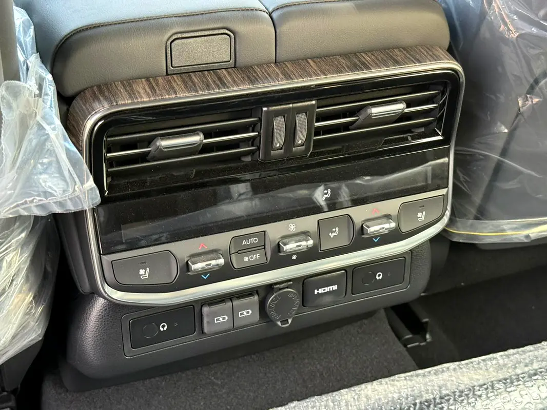 Toyota · Land Cruiser · VX