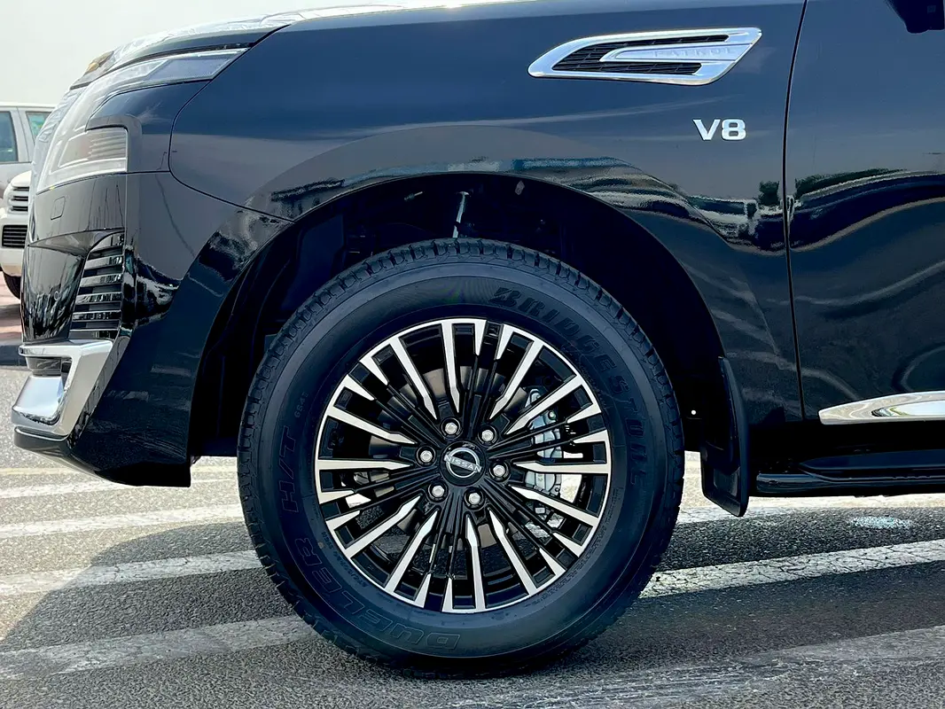 Nissan · Patrol · LE Platinum City