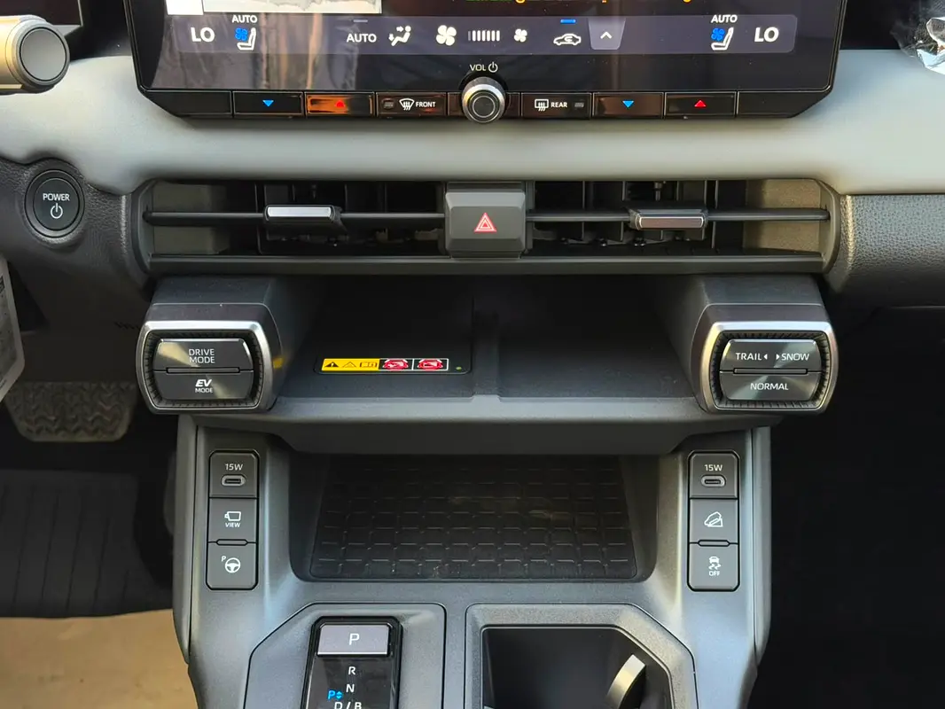 Toyota · Rav 4 · XSE