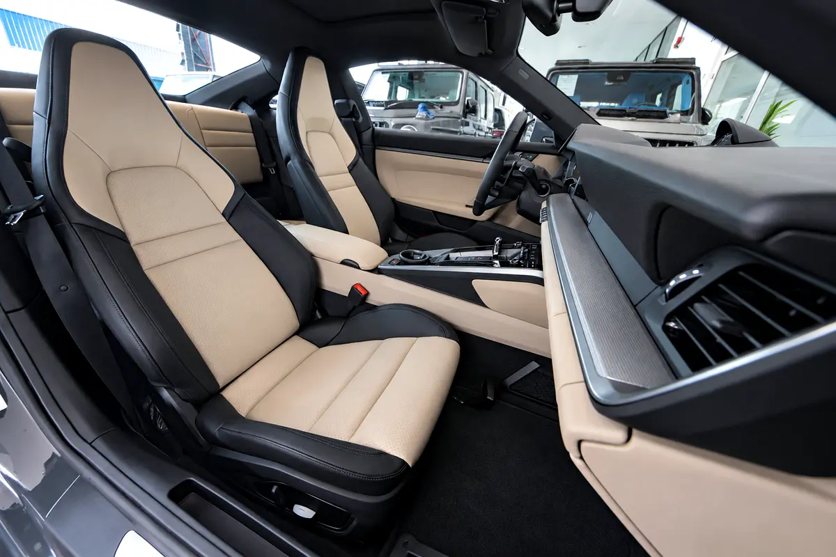 Porsche · 911 · Carrera