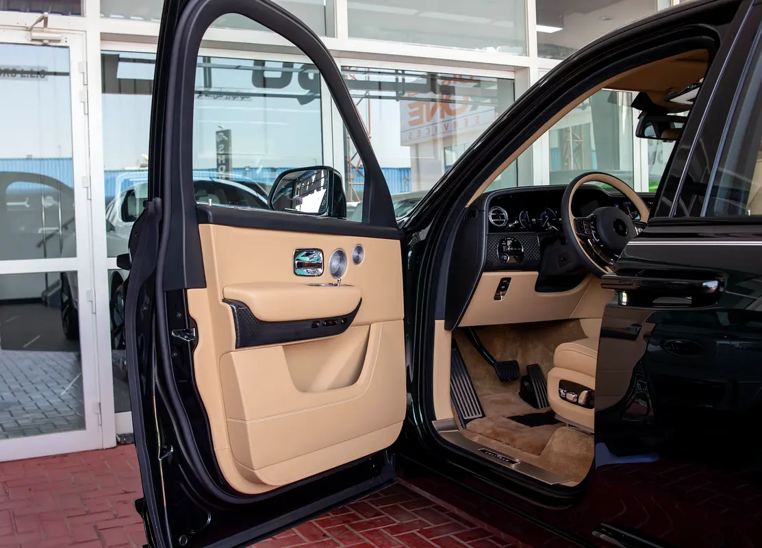 Rolls-Royce · Cullinan · Black Badge