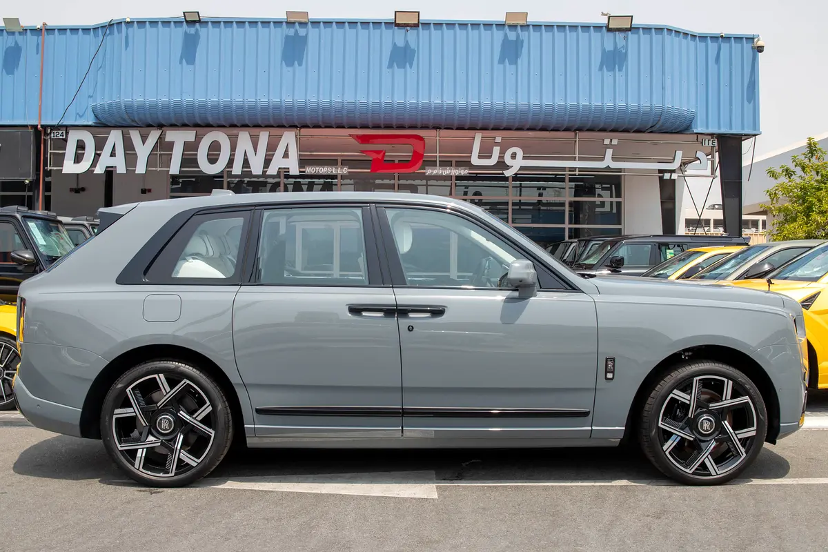 Rolls-Royce · Cullinan · Black Badge