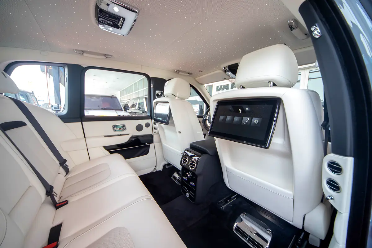 Rolls-Royce · Cullinan · Black Badge