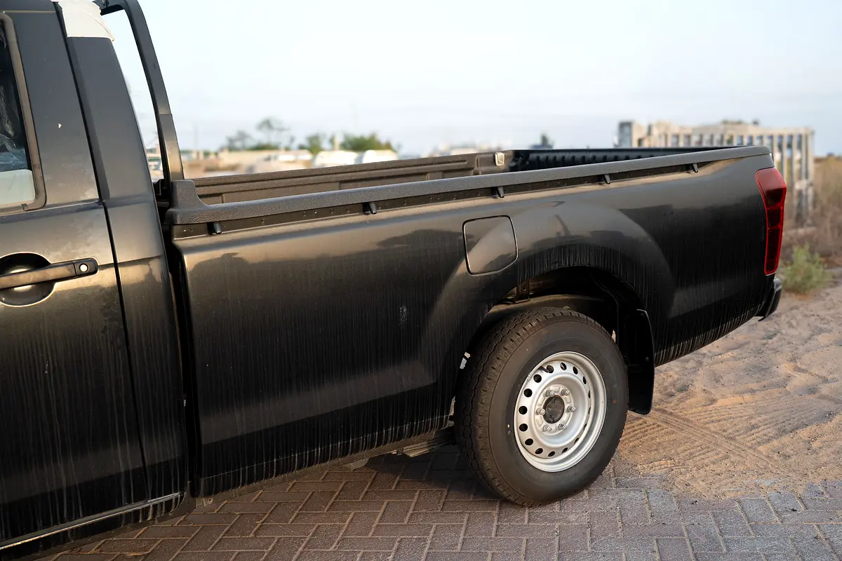 Isuzu · D-Max · Other