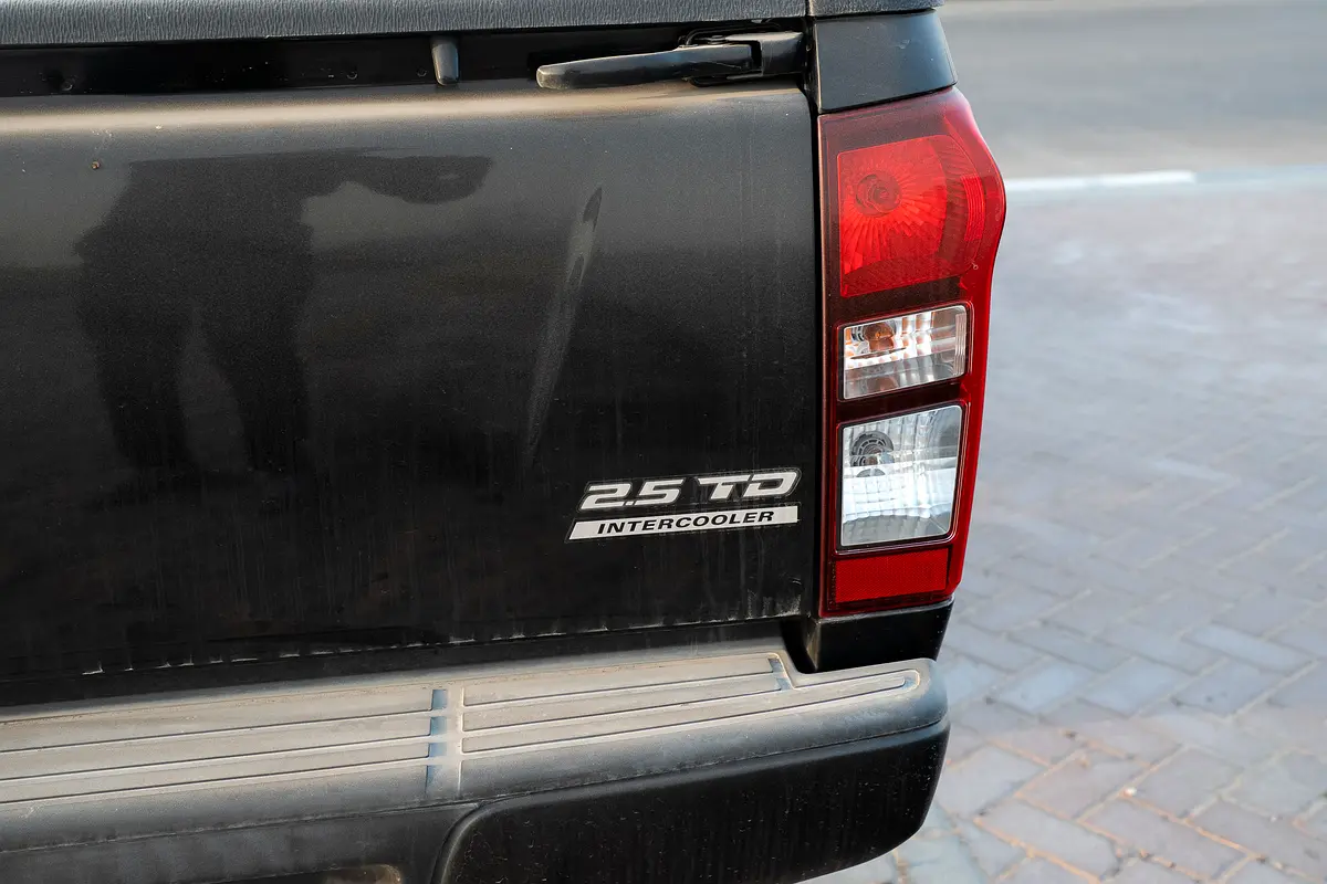 Isuzu · D-Max · Other