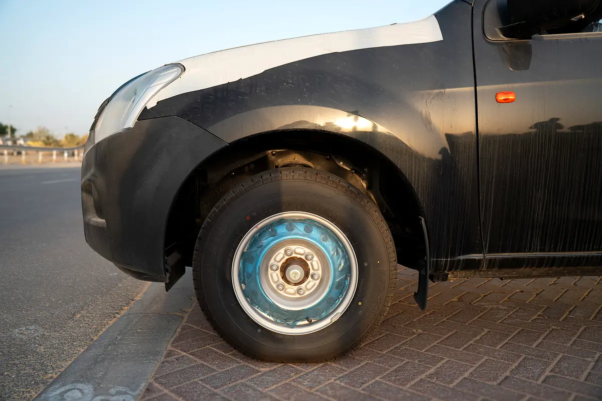 Isuzu · D-Max · Other