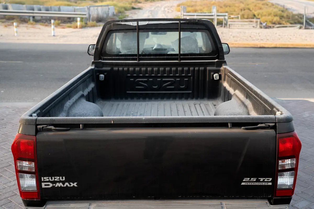 Isuzu · D-Max · Other