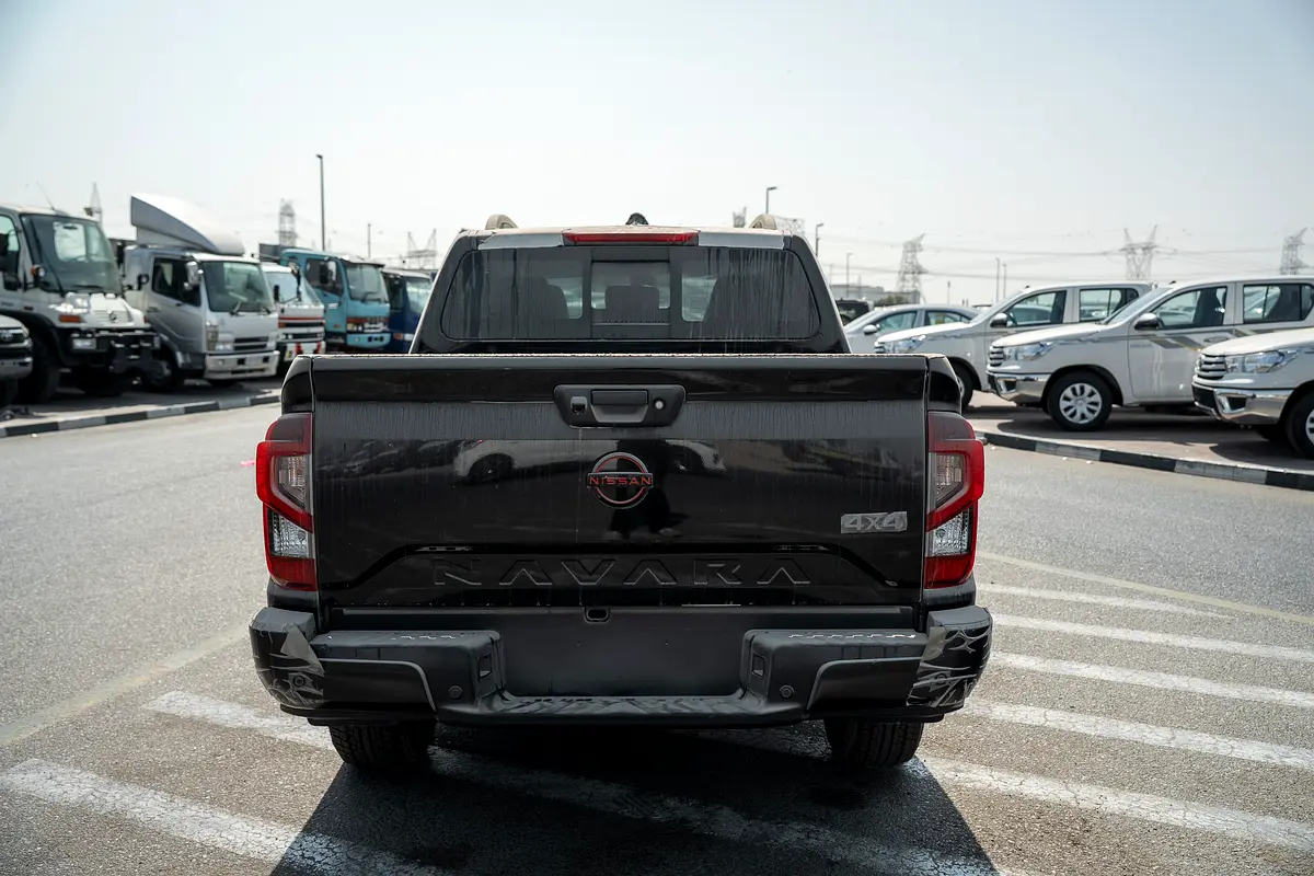 Nissan · Navara · PRO-4X
