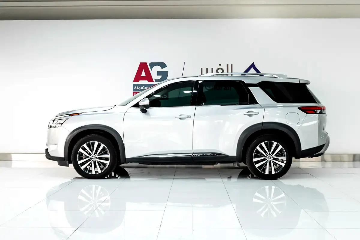 Nissan · Pathfinder · SL