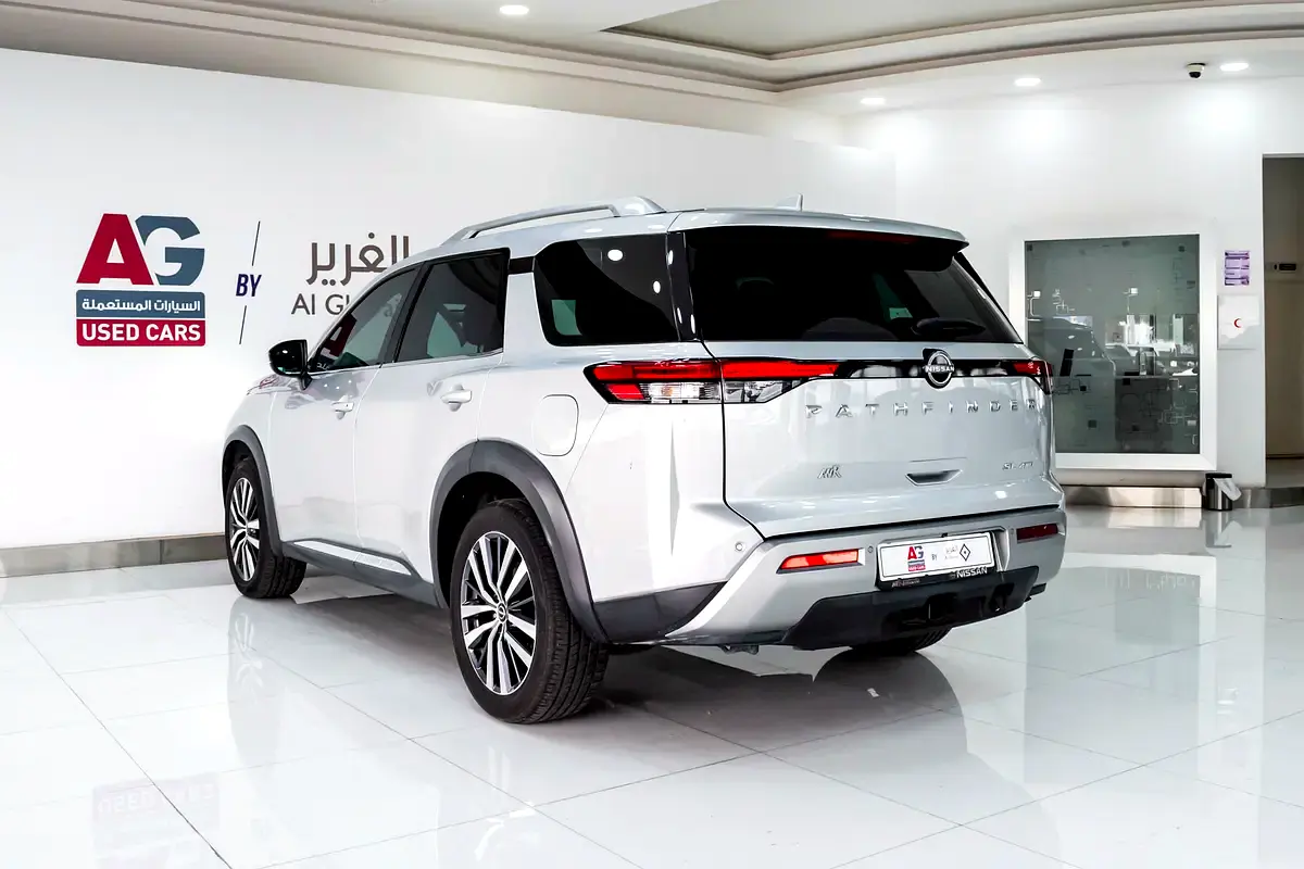 Nissan · Pathfinder · SL