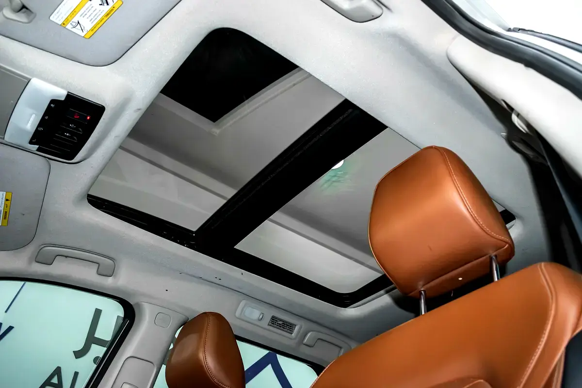 Nissan · Pathfinder · SL