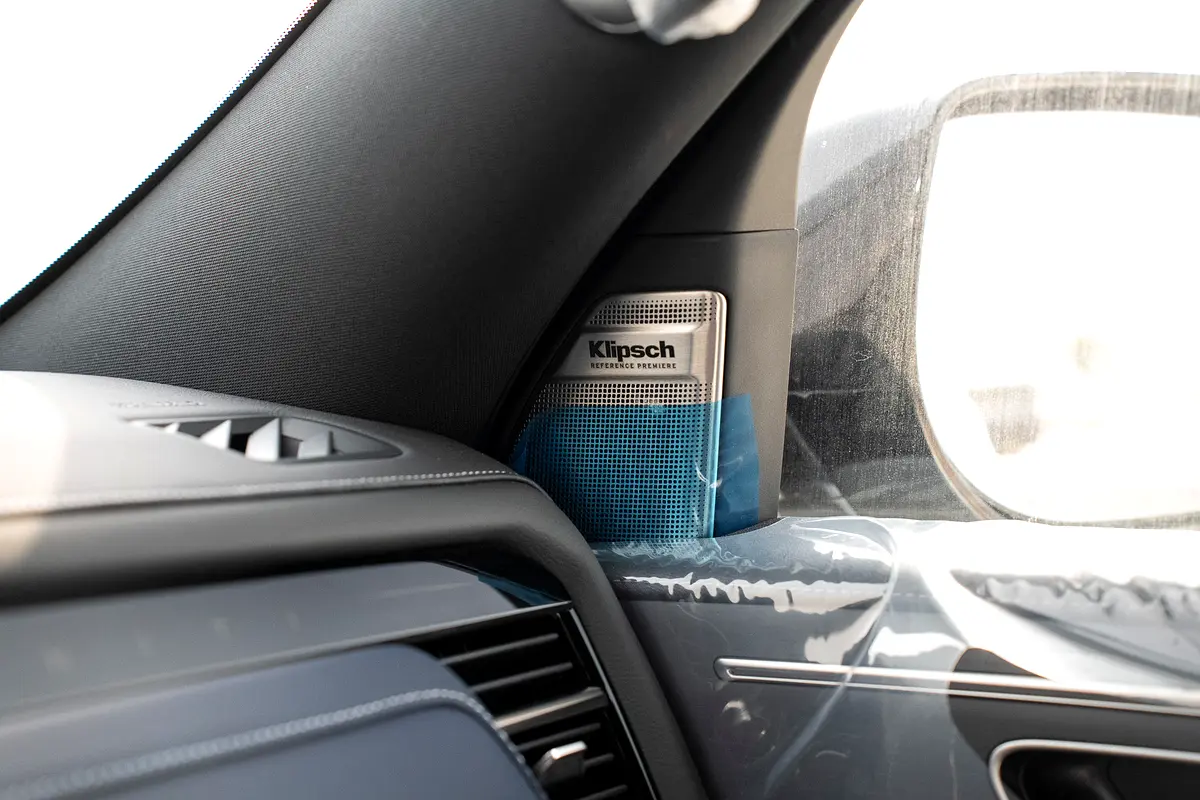 Infiniti · QX80 · Sensory