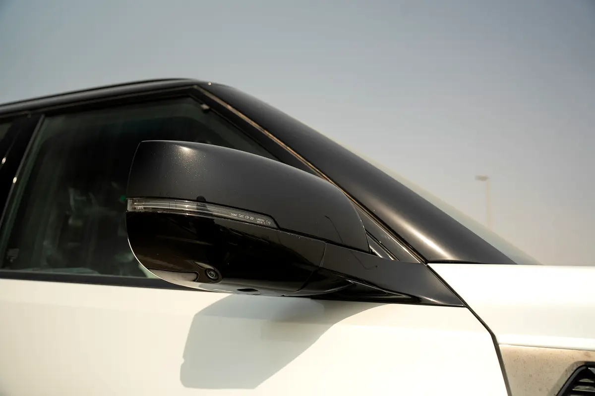 Infiniti · QX80 · Sensory