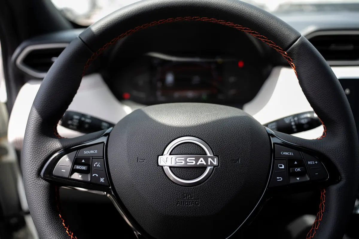 Nissan · Magnite · SV