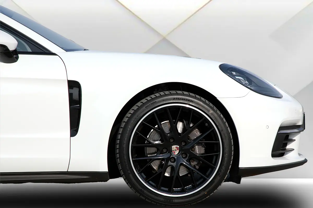 Porsche · Panamera · Other