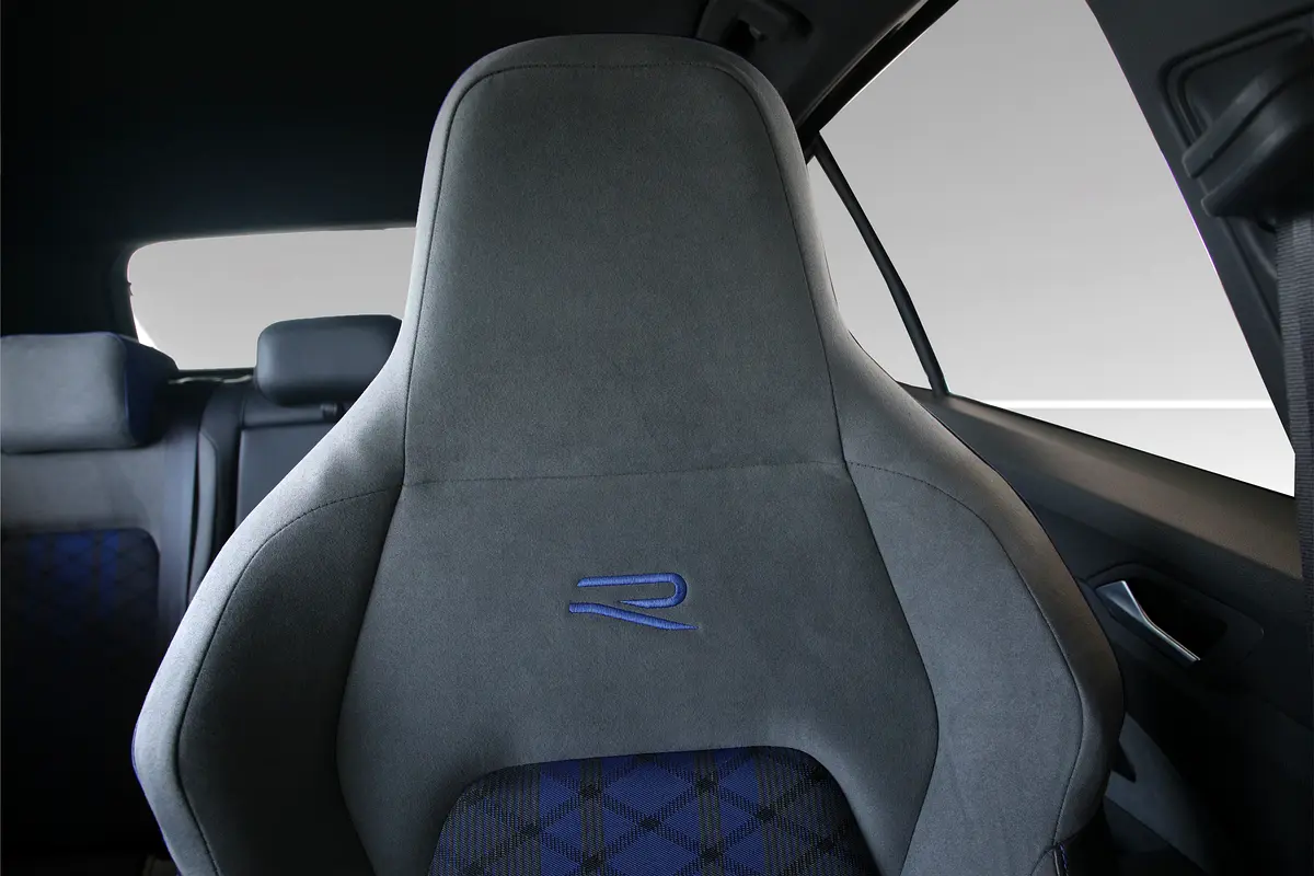 Volkswagen · Golf · R