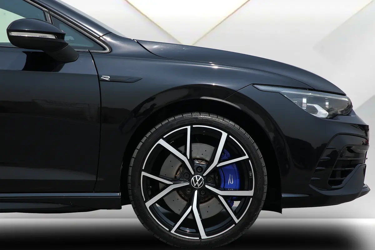 Volkswagen · Golf · R