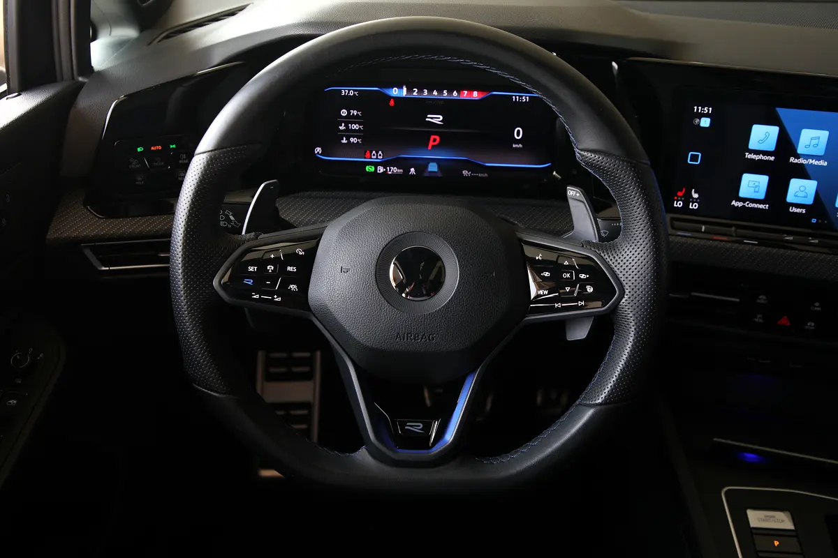 Volkswagen · Golf · R