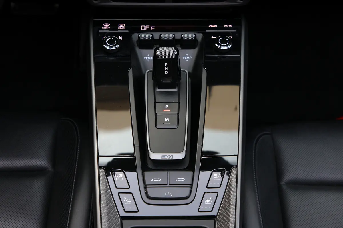Porsche · 911 · Carrera